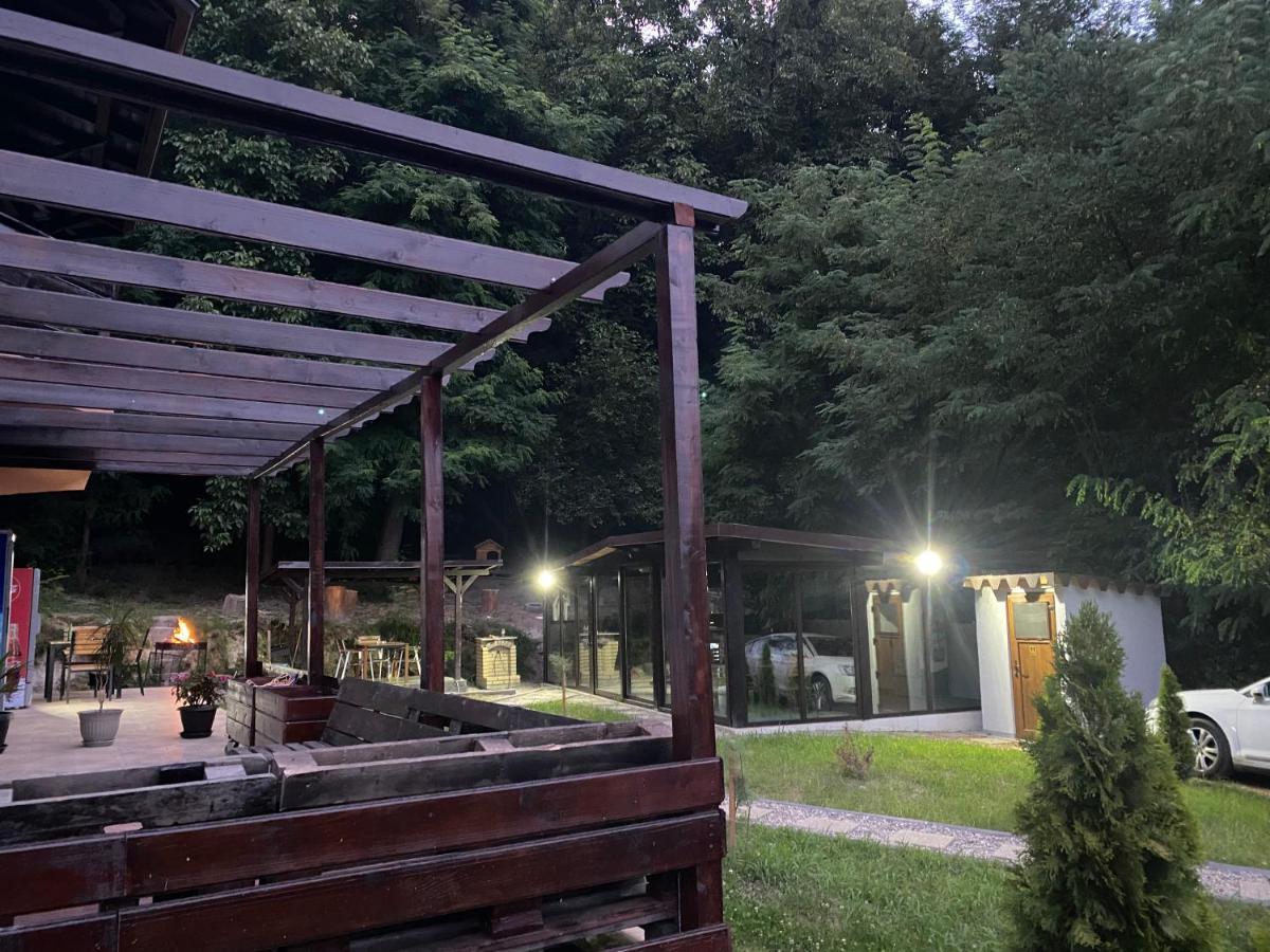Pensiunea Lui Calin Ocnele Mari Kültér fotó